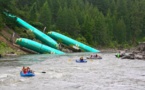 Des Boeing dans une rivière en plein cœur du Montana